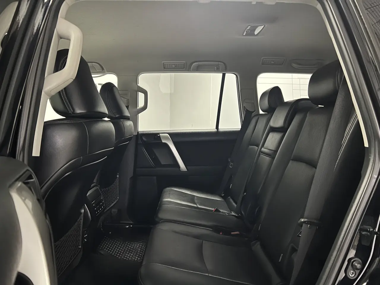 2020 TOYOTA PRADO Gallery Image 15