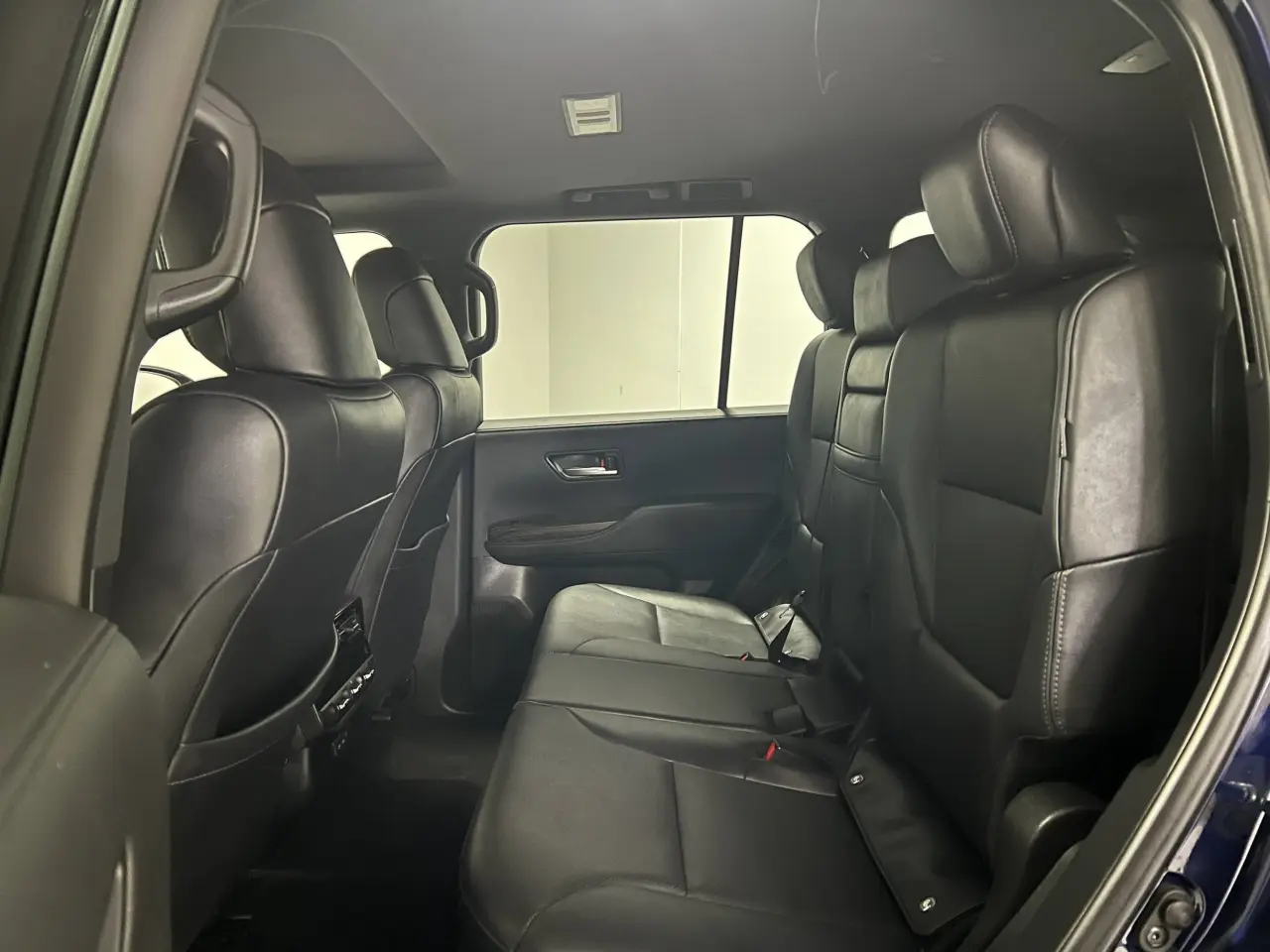 2022 TOYOTA LANDCRUISER Gallery Image 14