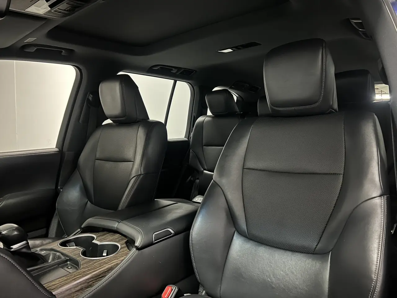 2022 TOYOTA LANDCRUISER Gallery Image 16