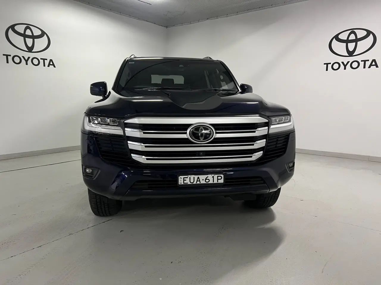 2022 TOYOTA LANDCRUISER Gallery Image 2