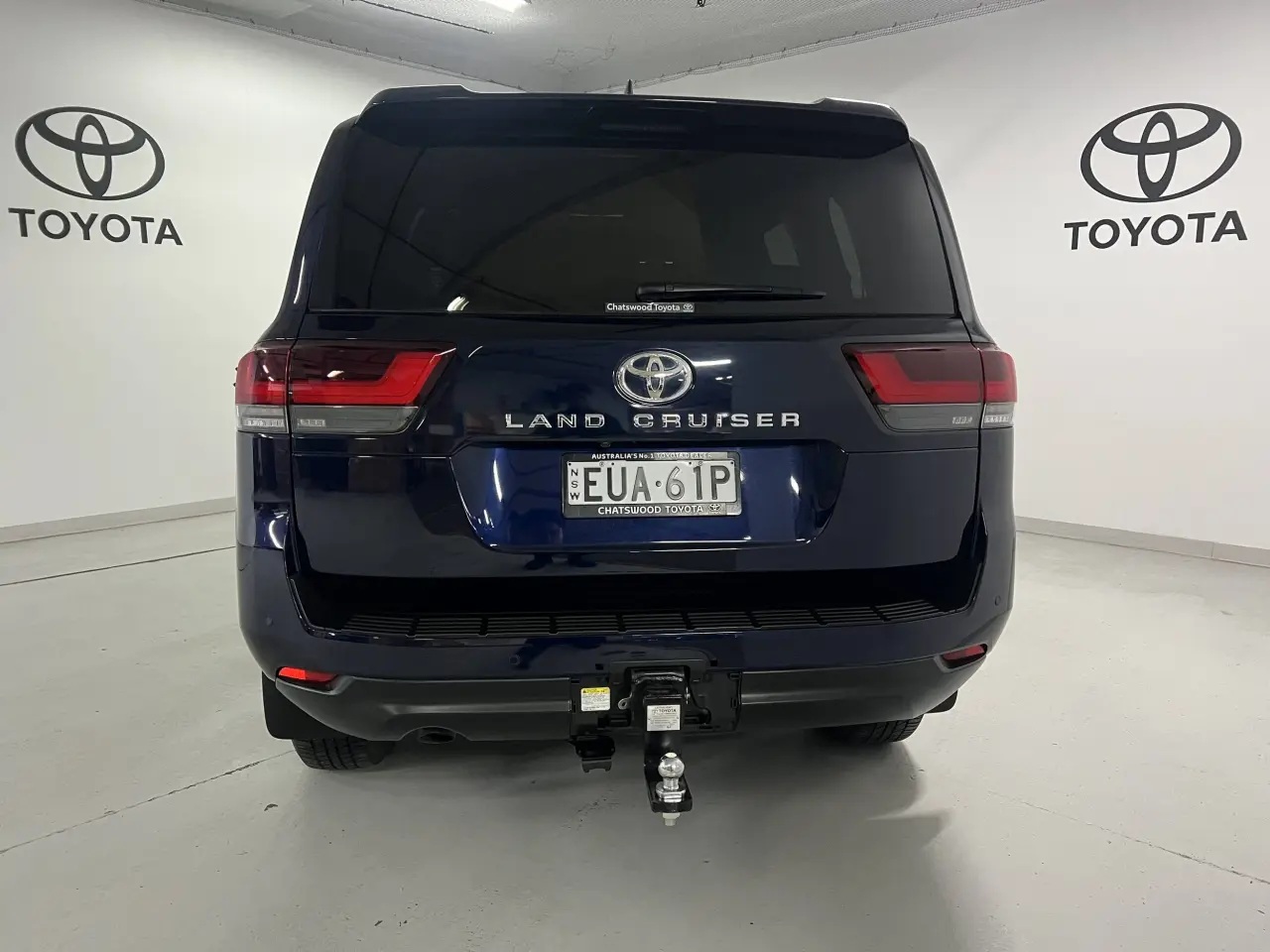 2022 TOYOTA LANDCRUISER Gallery Image 6