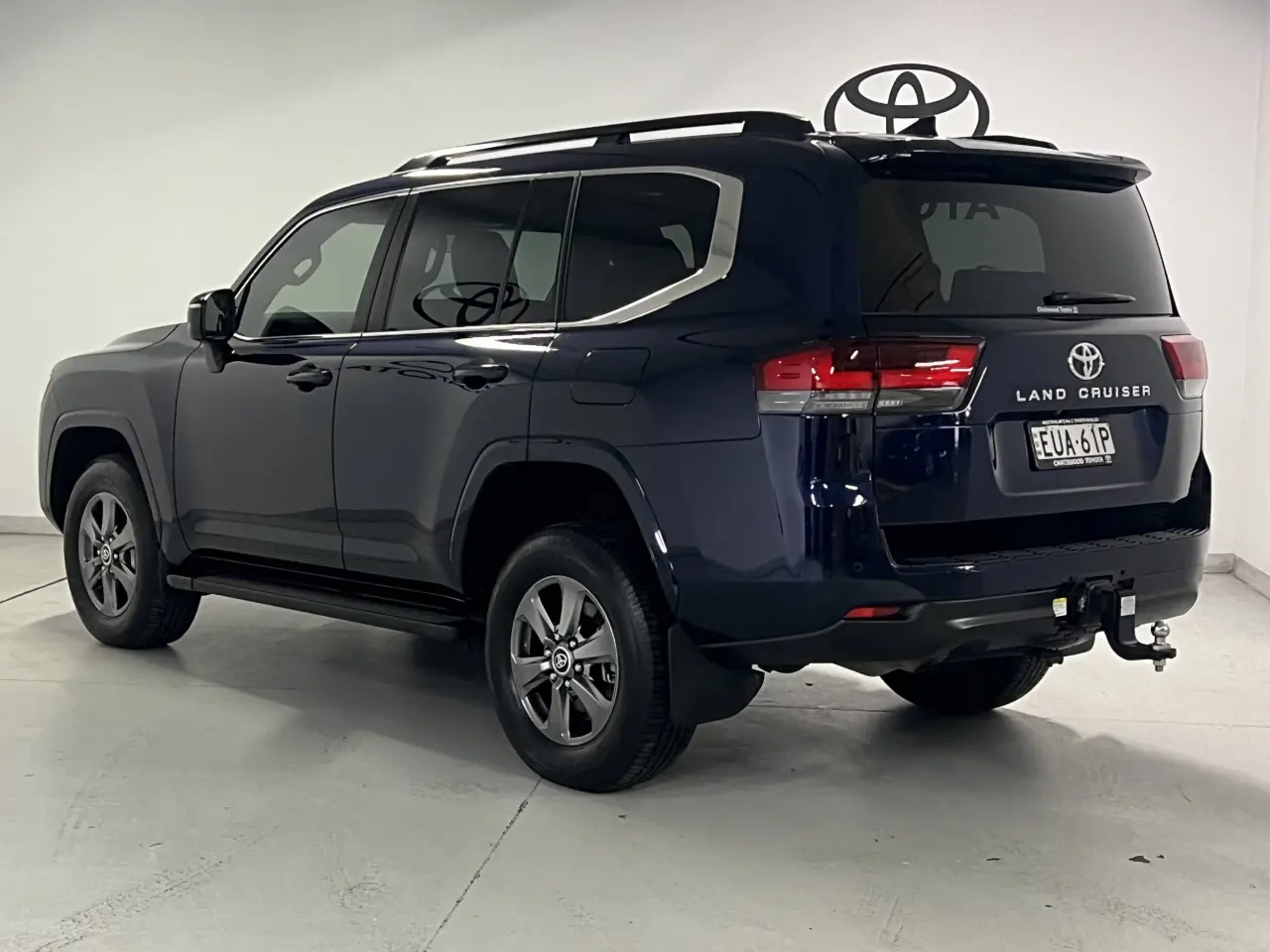 2022 TOYOTA LANDCRUISER Gallery Image 8