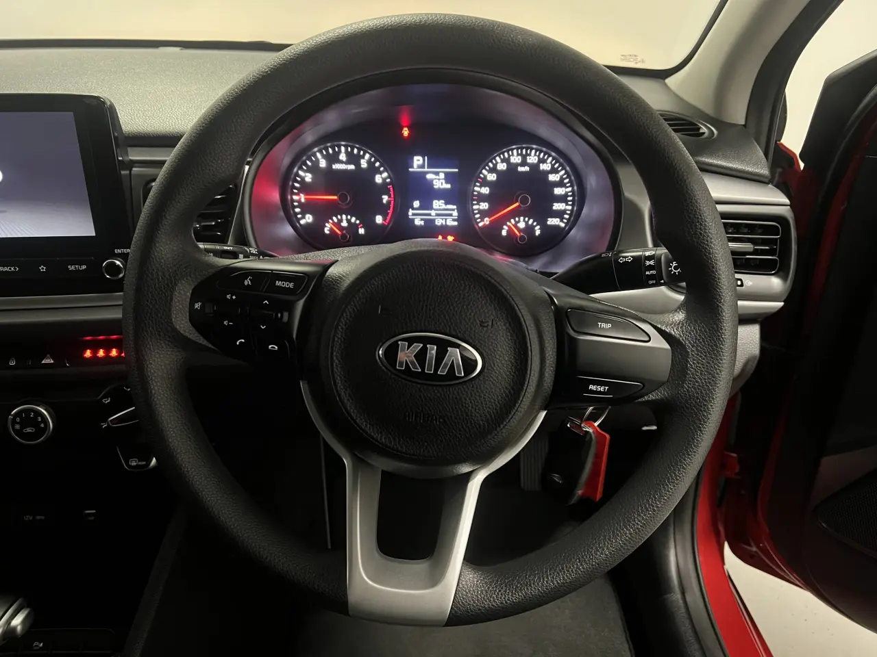 2021 KIA RIO Gallery Image 16