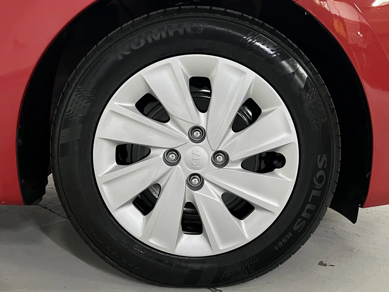 2021 KIA RIO Gallery Image 5