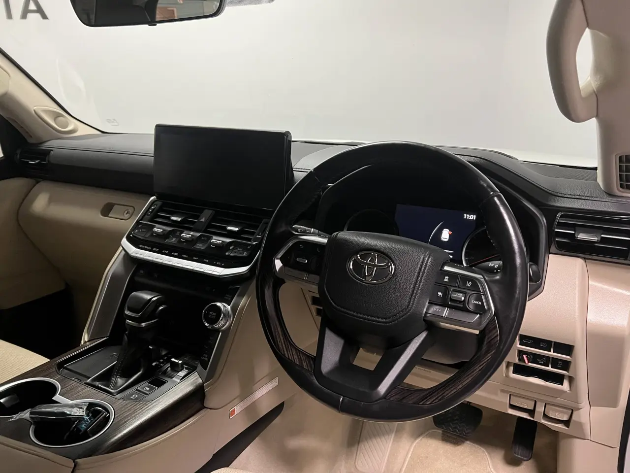 2022 TOYOTA LANDCRUISER Gallery Image 10