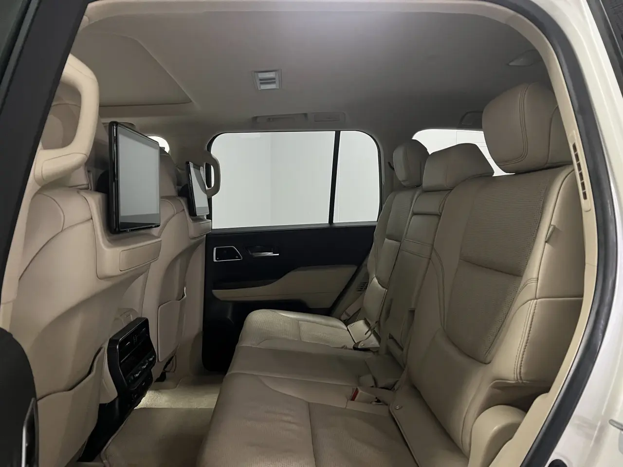 2022 TOYOTA LANDCRUISER Gallery Image 15