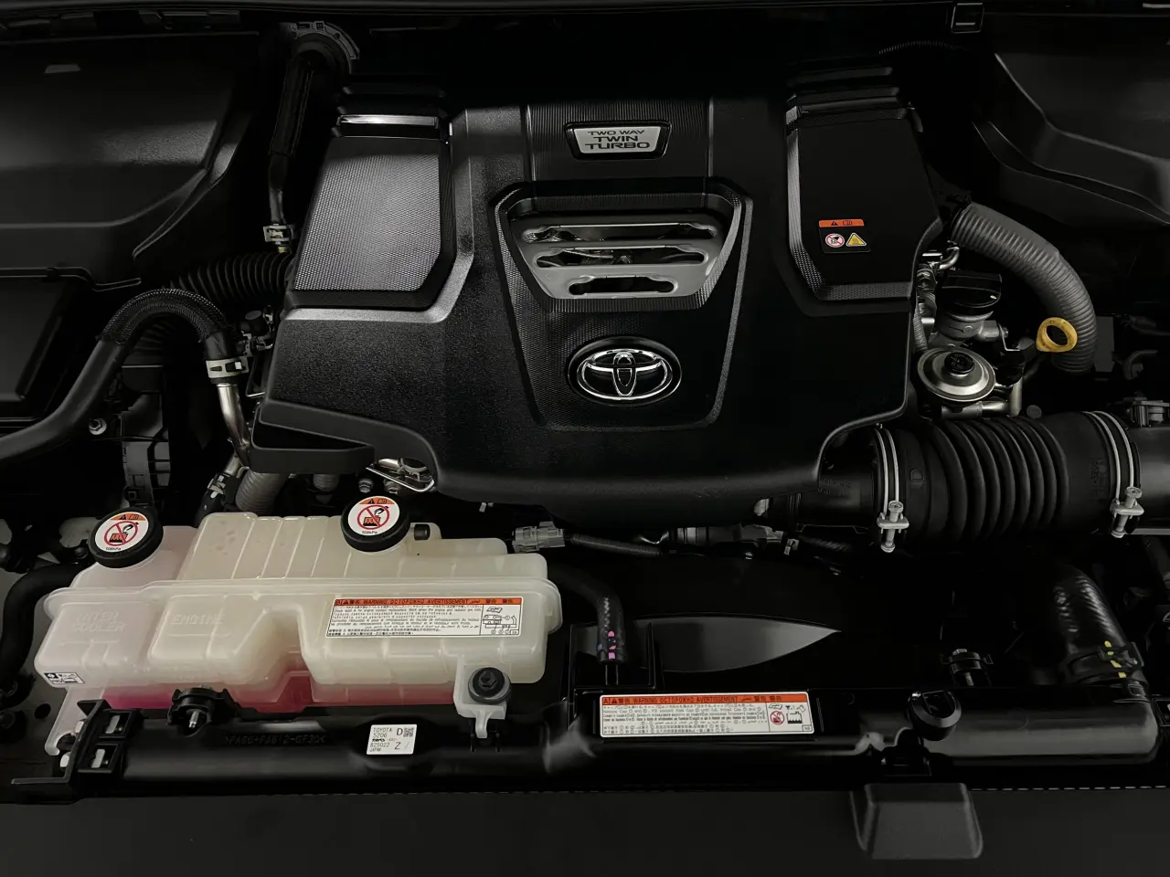2022 TOYOTA LANDCRUISER Gallery Image 24