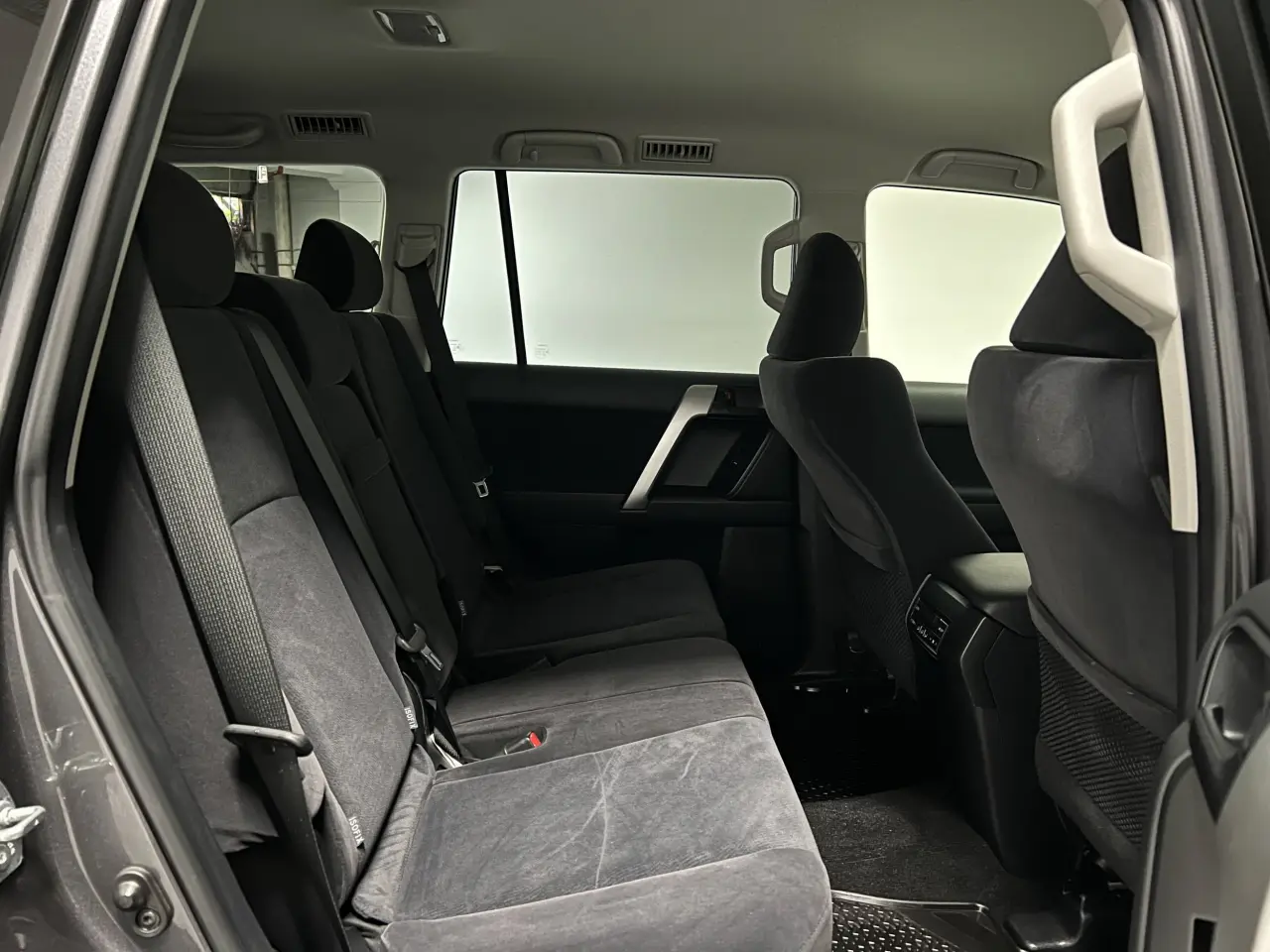 2022 TOYOTA PRADO Gallery Image 11