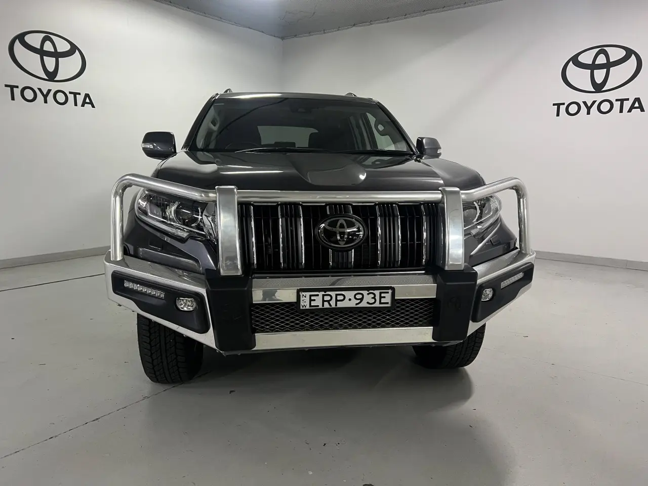 2022 TOYOTA PRADO Gallery Image 2