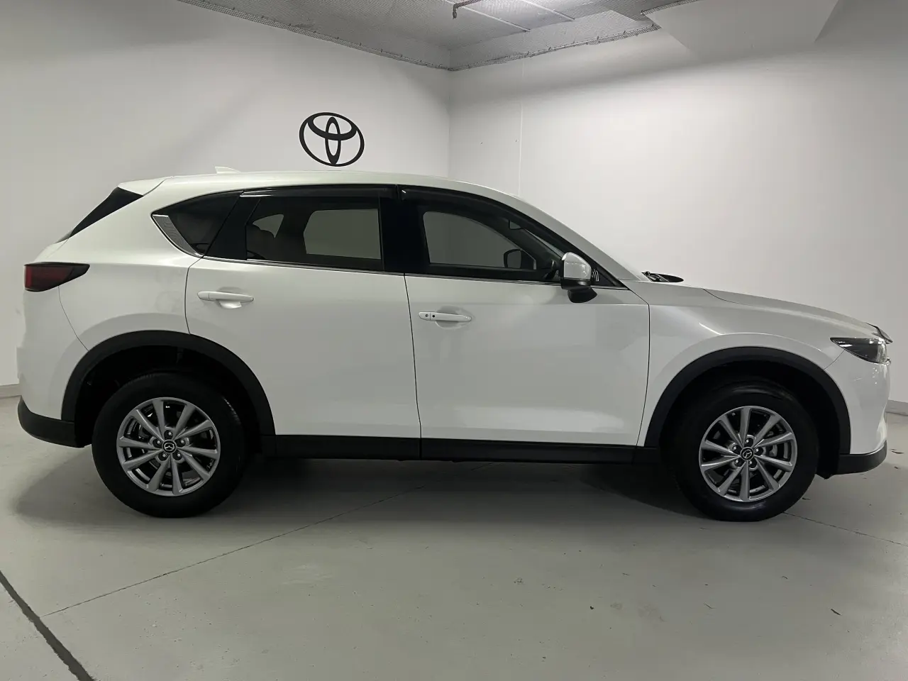 2022 MAZDA CX-5 Gallery Image 4