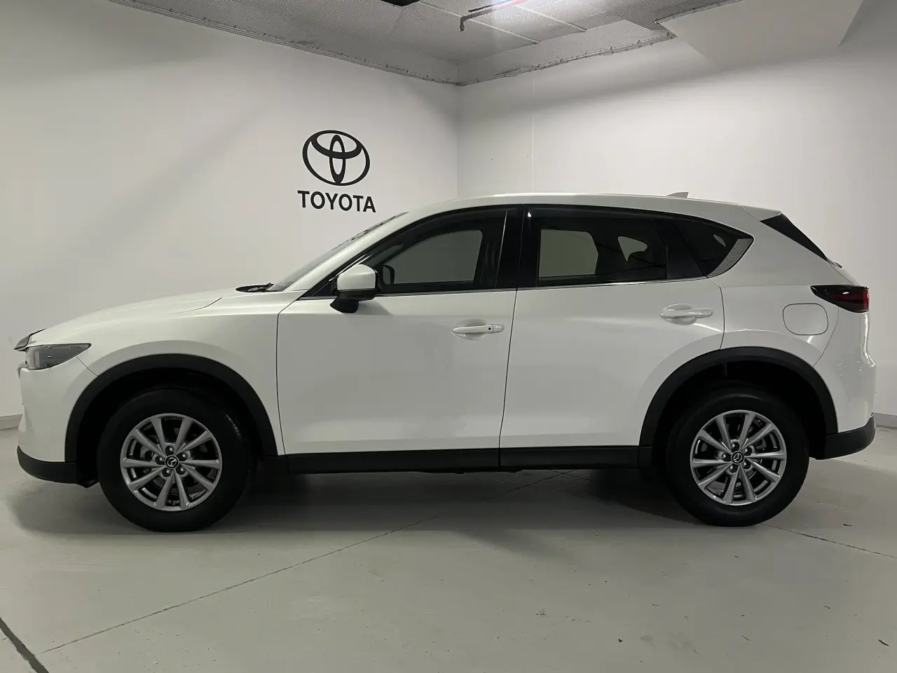 2022 MAZDA CX-5 Gallery Image 9
