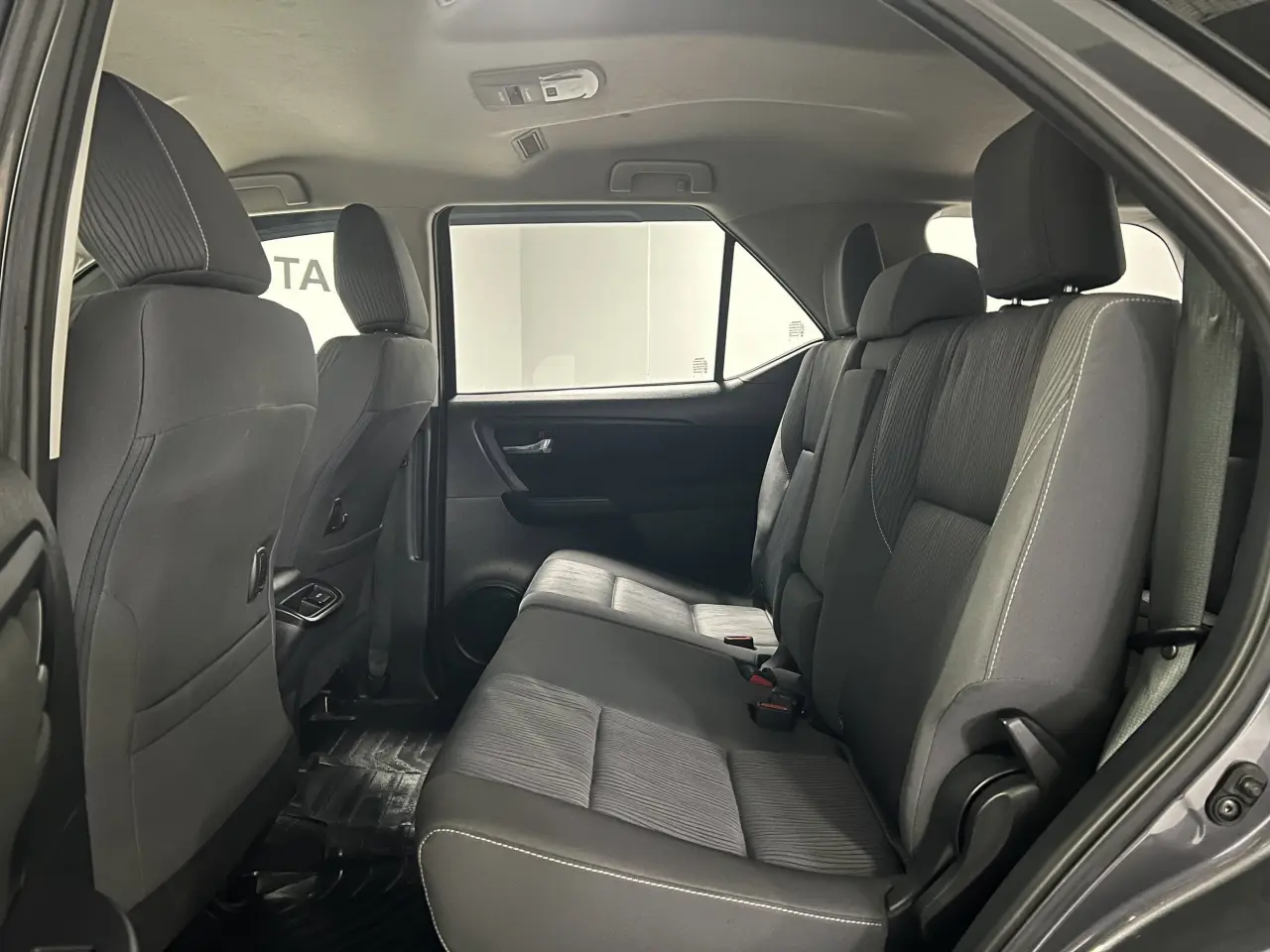 2021 TOYOTA FORTUNER Gallery Image 14