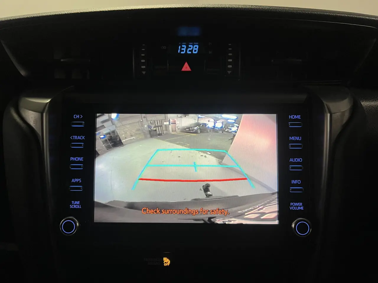 2021 TOYOTA FORTUNER Gallery Image 19