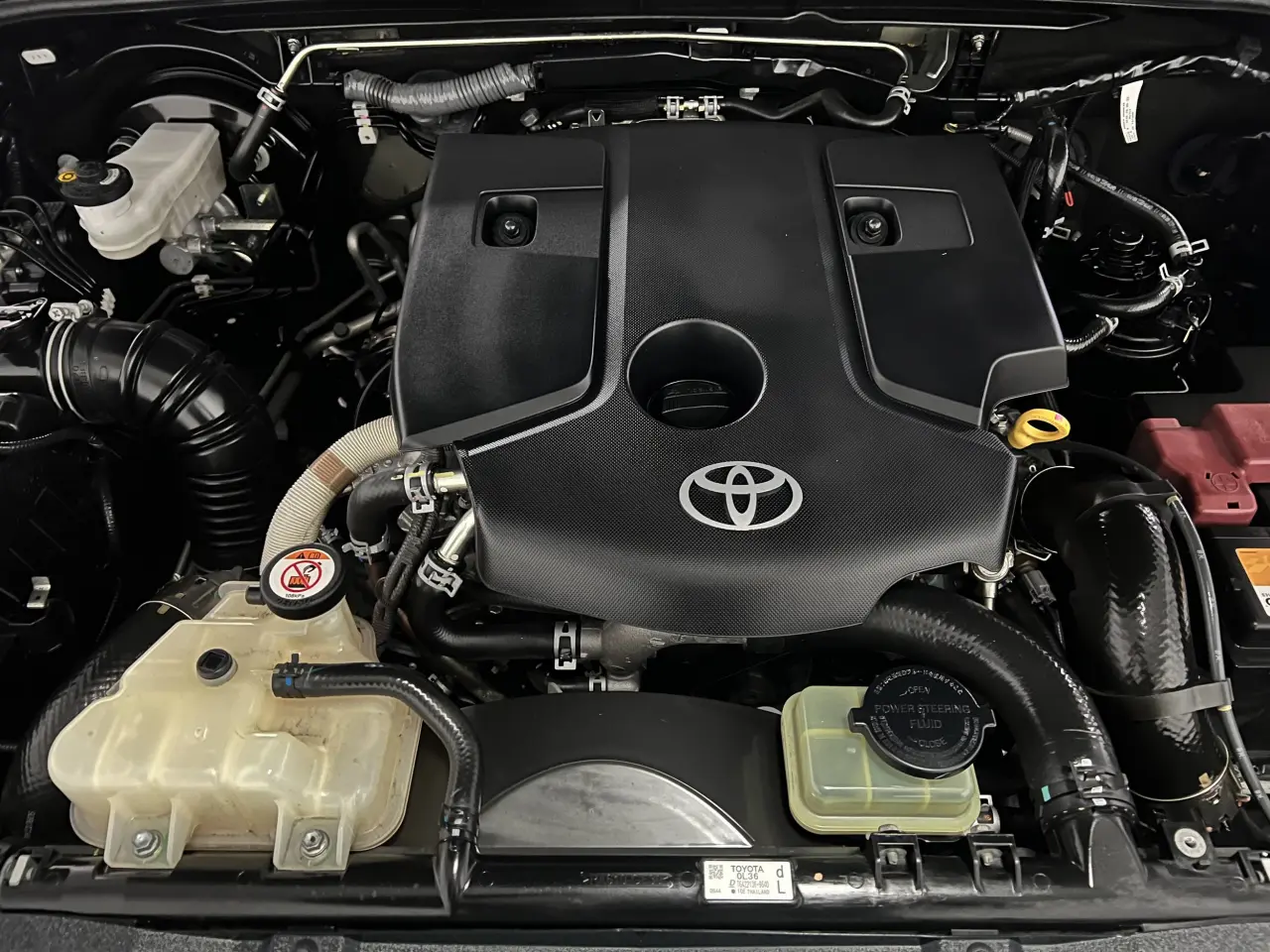 2021 TOYOTA FORTUNER Gallery Image 21