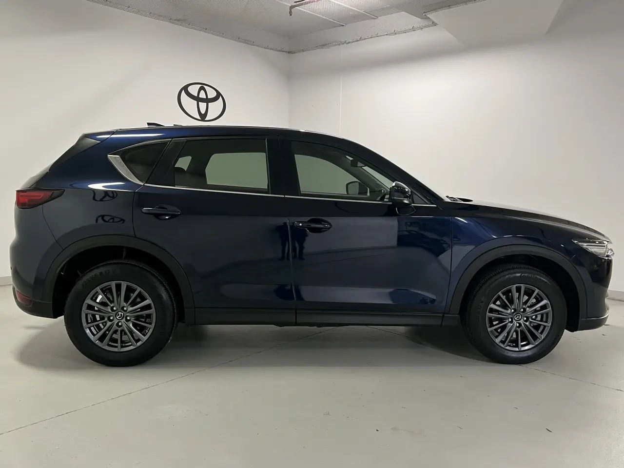 2021 MAZDA CX-5 Gallery Image 4