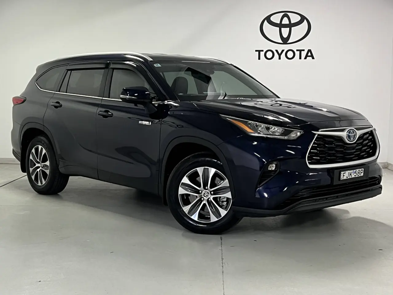 2023 TOYOTA KLUGER HYBRID Gallery Image 1