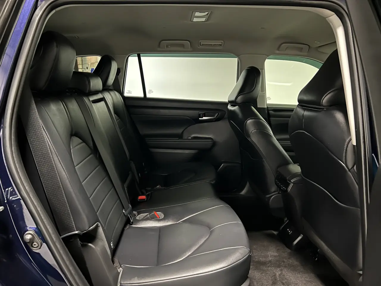 2023 TOYOTA KLUGER HYBRID Gallery Image 11