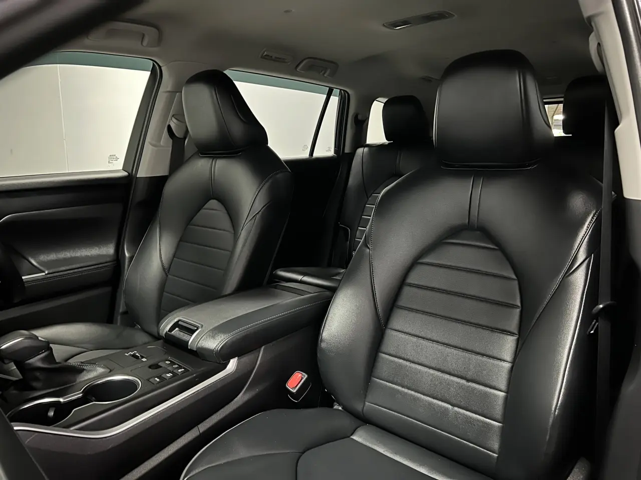 2023 TOYOTA KLUGER HYBRID Gallery Image 16