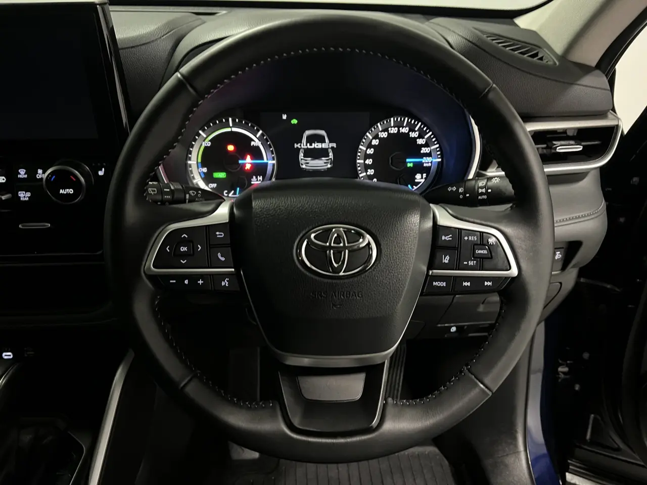 2023 TOYOTA KLUGER HYBRID Gallery Image 17