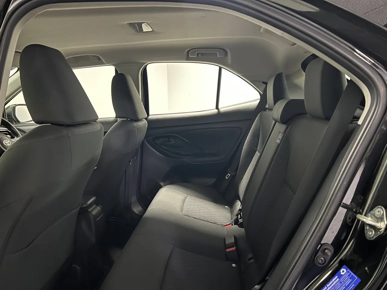 2024 TOYOTA YARIS CROSS HYBRID Gallery Image 13