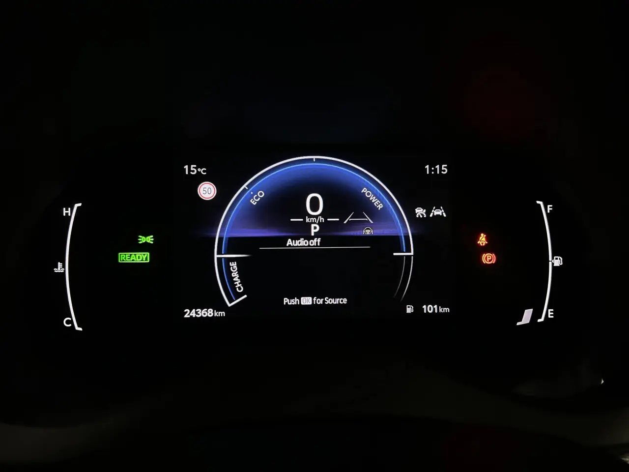 2024 TOYOTA YARIS CROSS HYBRID Gallery Image 17