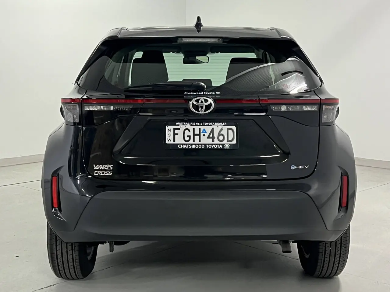 2024 TOYOTA YARIS CROSS HYBRID Gallery Image 7