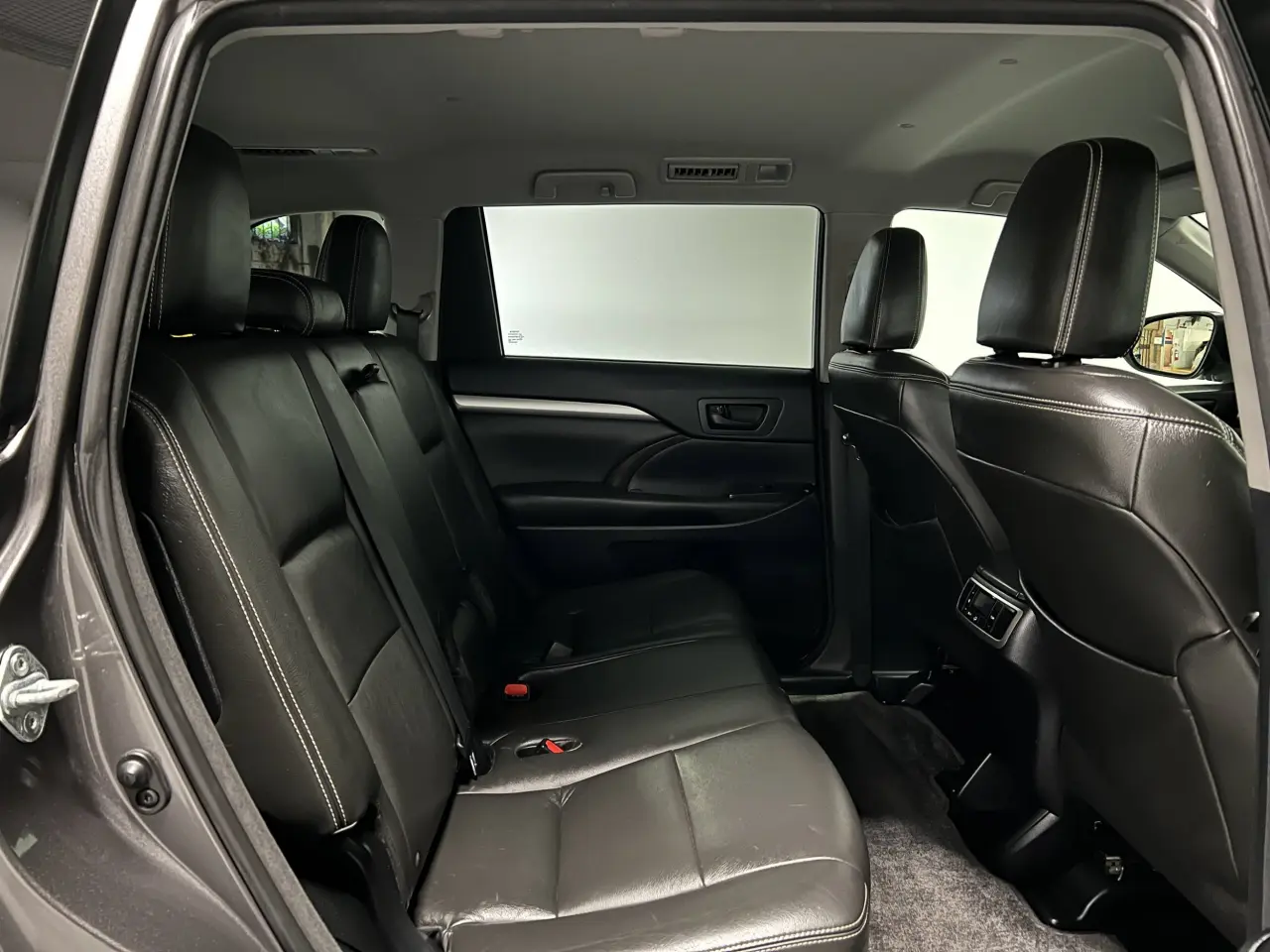 2014 TOYOTA KLUGER Gallery Image 11