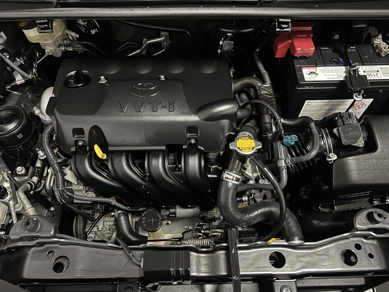 2015 TOYOTA YARIS Gallery Image 20
