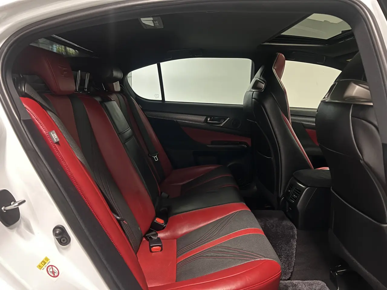2018 LEXUS GS-F Gallery Image 11