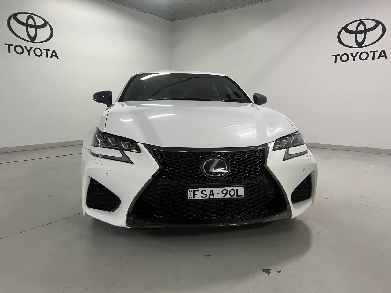 2018 LEXUS GS-F Gallery Image 2