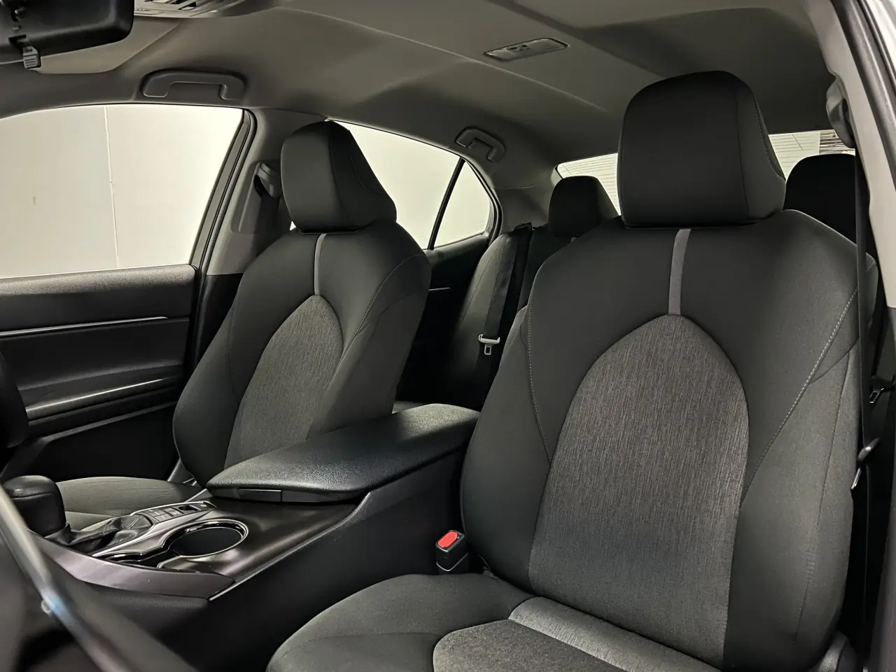 2023 TOYOTA CAMRY HYBRID Gallery Image 15