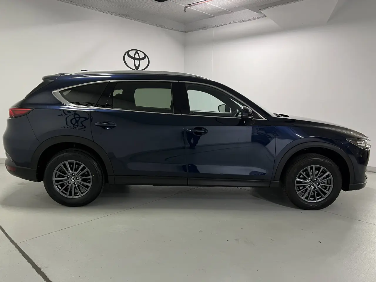 2021 MAZDA CX-8 Gallery Image 4
