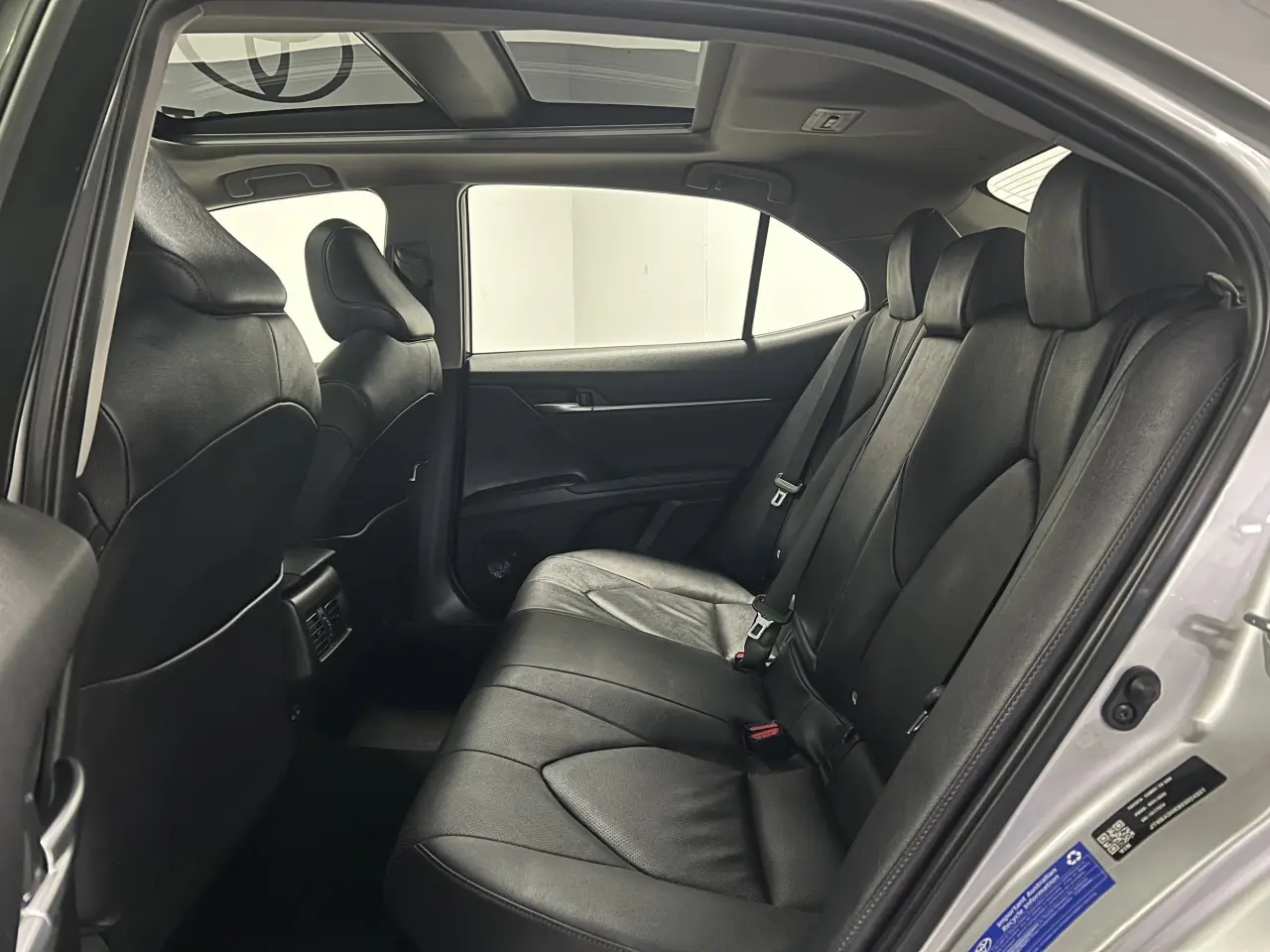2022 TOYOTA CAMRY HYBRID Gallery Image 13
