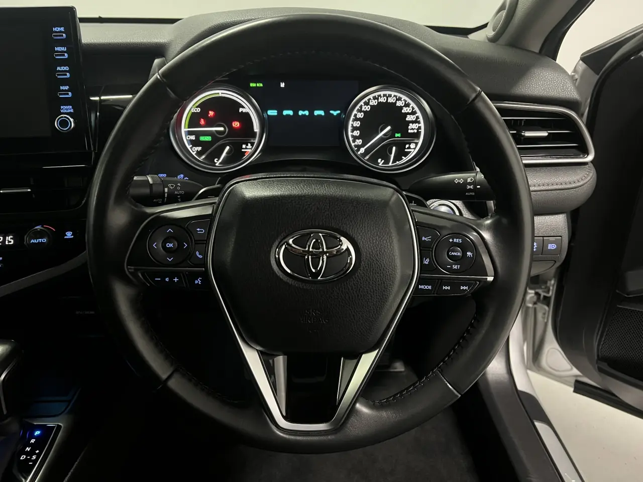 2022 TOYOTA CAMRY HYBRID Gallery Image 16