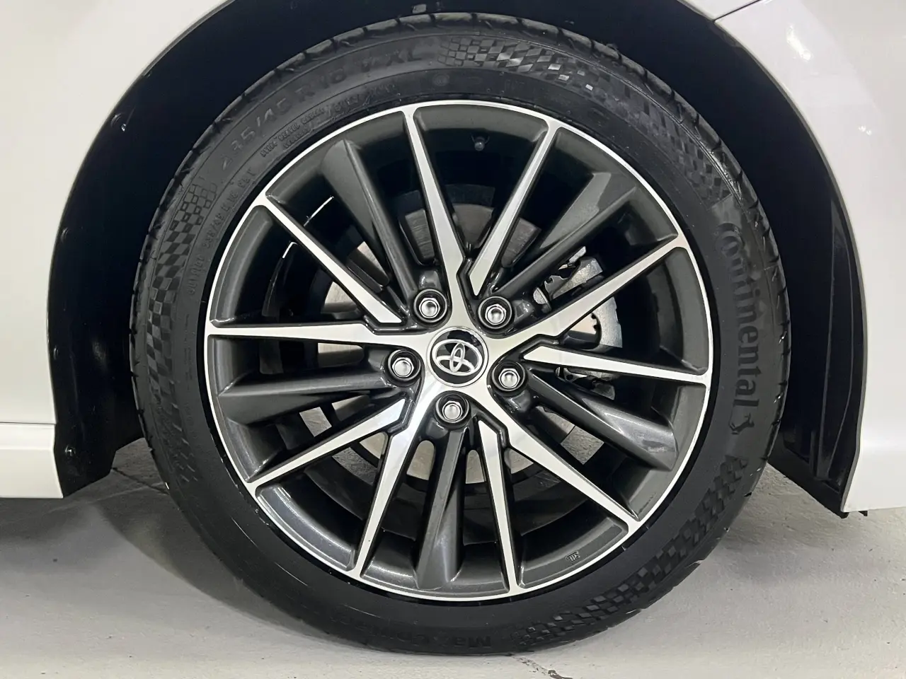 2022 TOYOTA CAMRY HYBRID Gallery Image 5