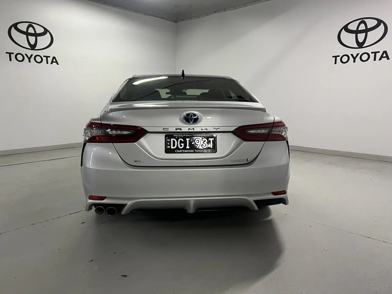 2022 TOYOTA CAMRY HYBRID Gallery Image 6