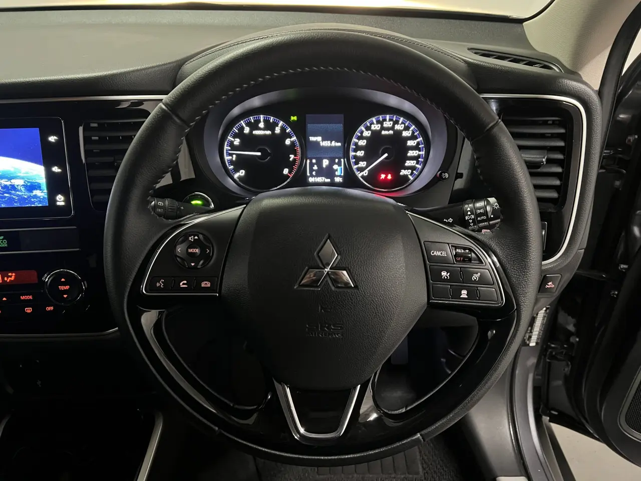 2019 MITSUBISHI OUTLANDER Gallery Image 17
