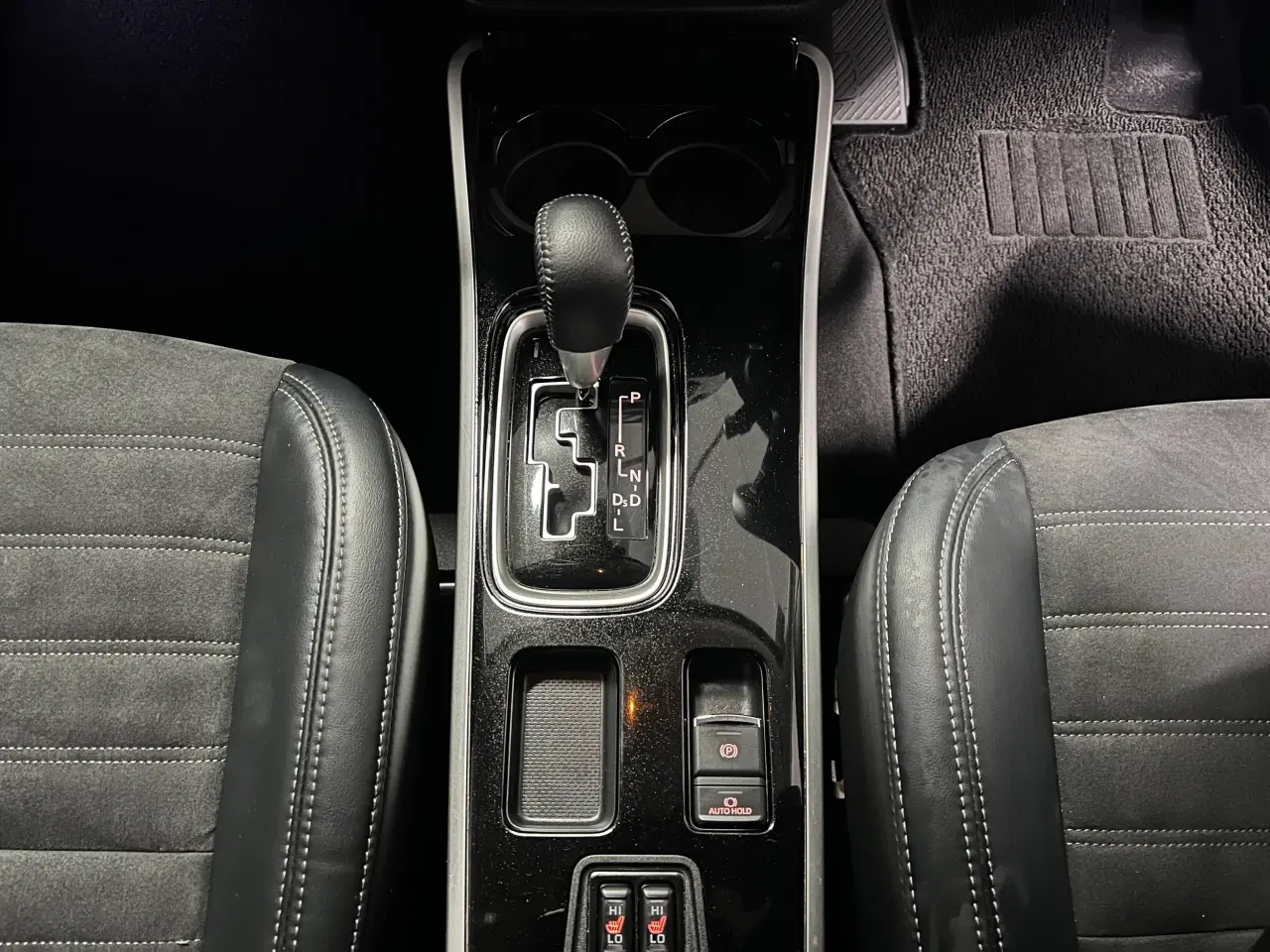 2019 MITSUBISHI OUTLANDER Gallery Image 20