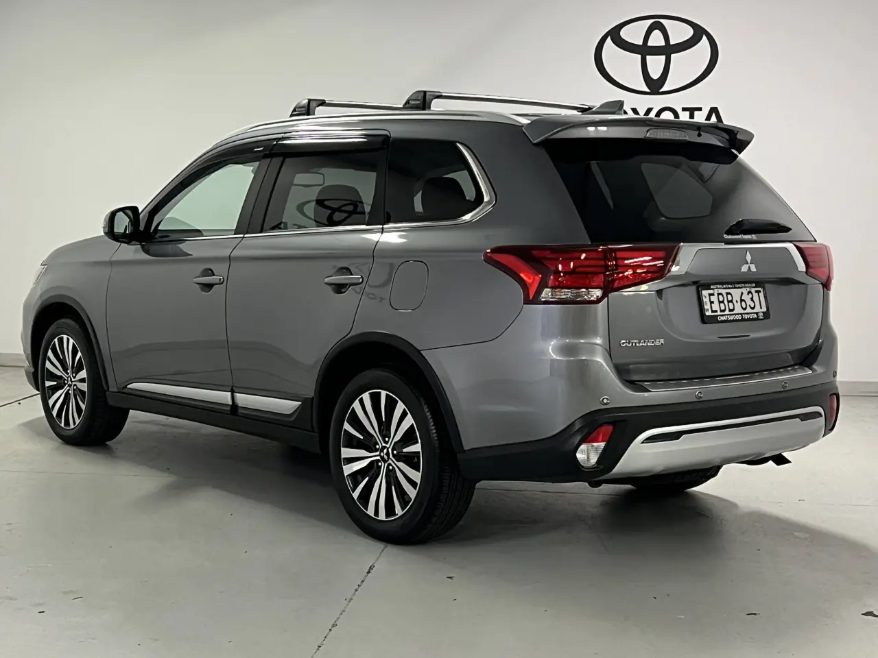 2019 MITSUBISHI OUTLANDER Gallery Image 8