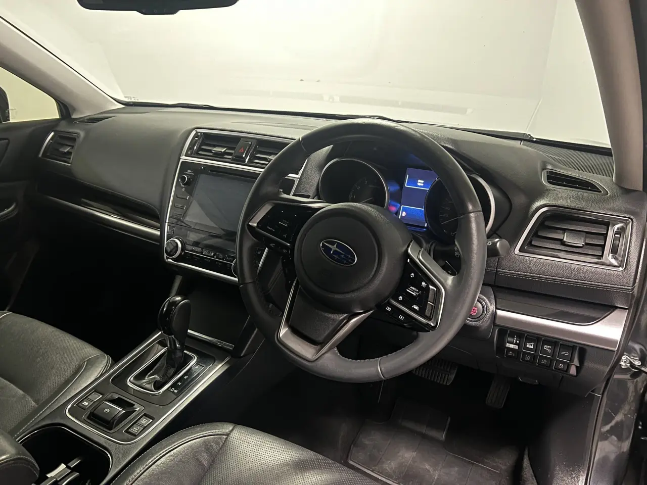 2018 SUBARU OUTBACK Gallery Image 10