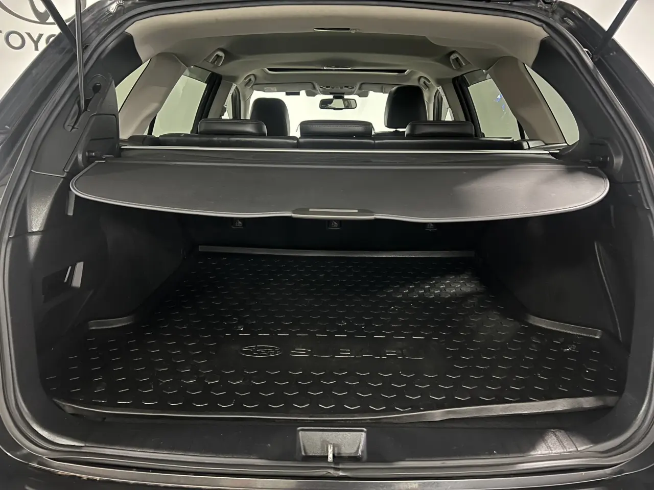2018 SUBARU OUTBACK Gallery Image 13