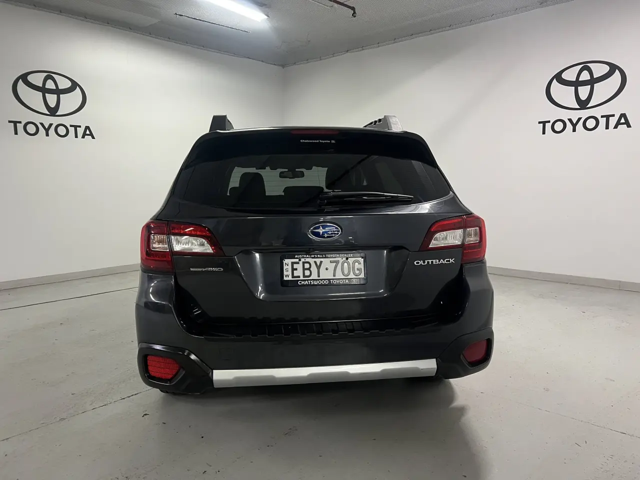 2018 SUBARU OUTBACK Gallery Image 6