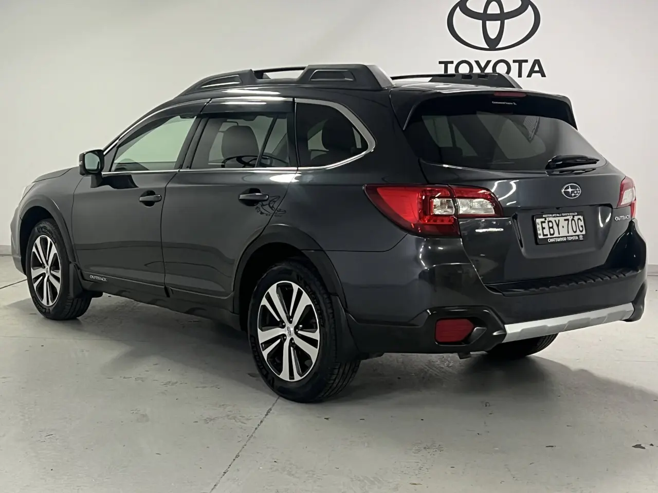 2018 SUBARU OUTBACK Gallery Image 8
