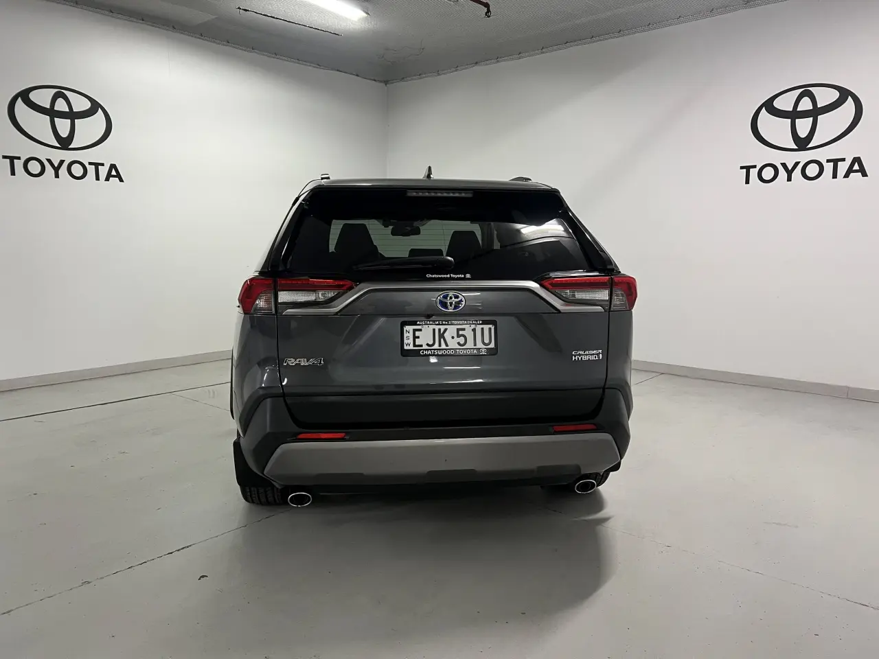 2020 TOYOTA RAV4 HYBRID Gallery Image 6