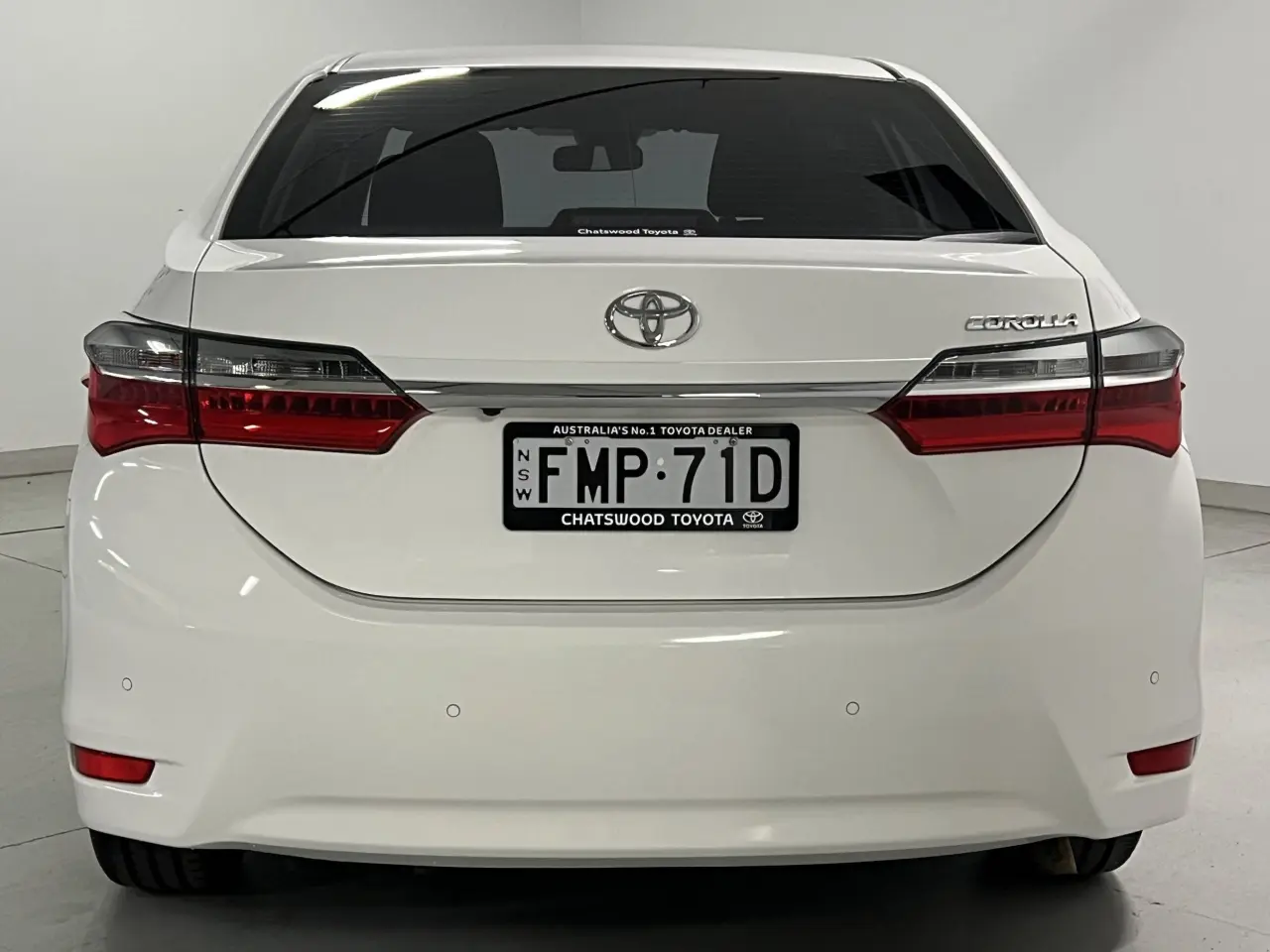 2019 TOYOTA COROLLA Gallery Image 7