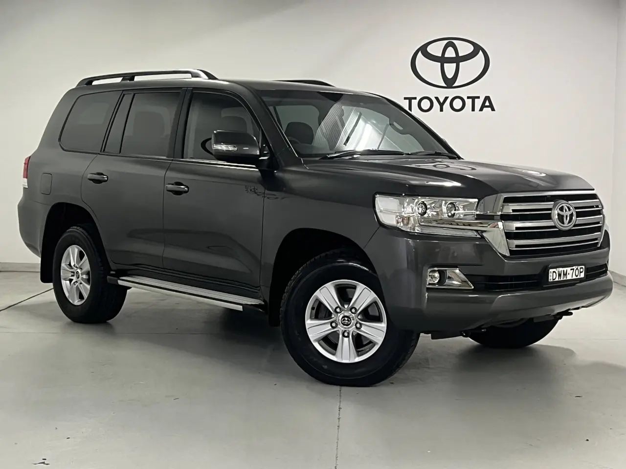 2018 TOYOTA LANDCRUISER Gallery Image 1