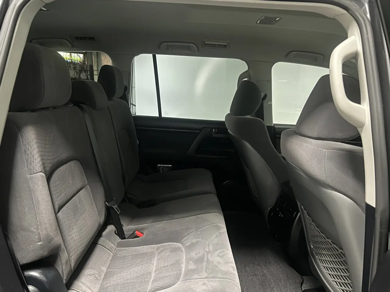 2018 TOYOTA LANDCRUISER Gallery Image 11
