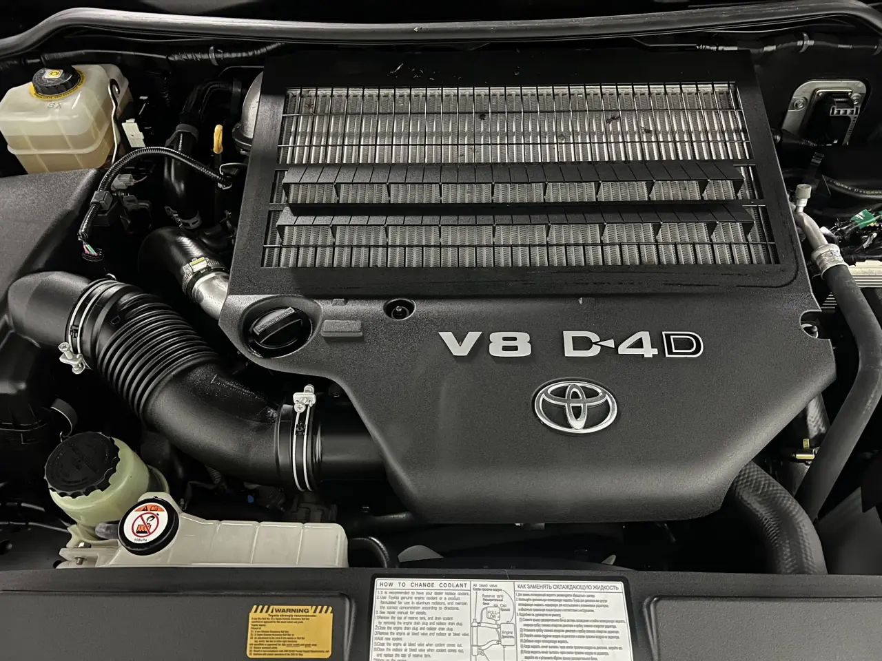 2018 TOYOTA LANDCRUISER Gallery Image 22