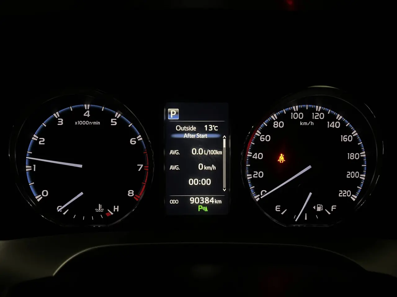 2018 TOYOTA RAV4 Gallery Image 17