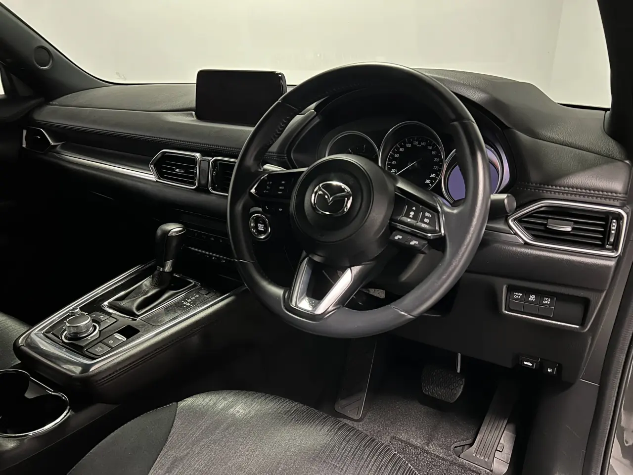 2019 MAZDA CX-8 Gallery Image 10